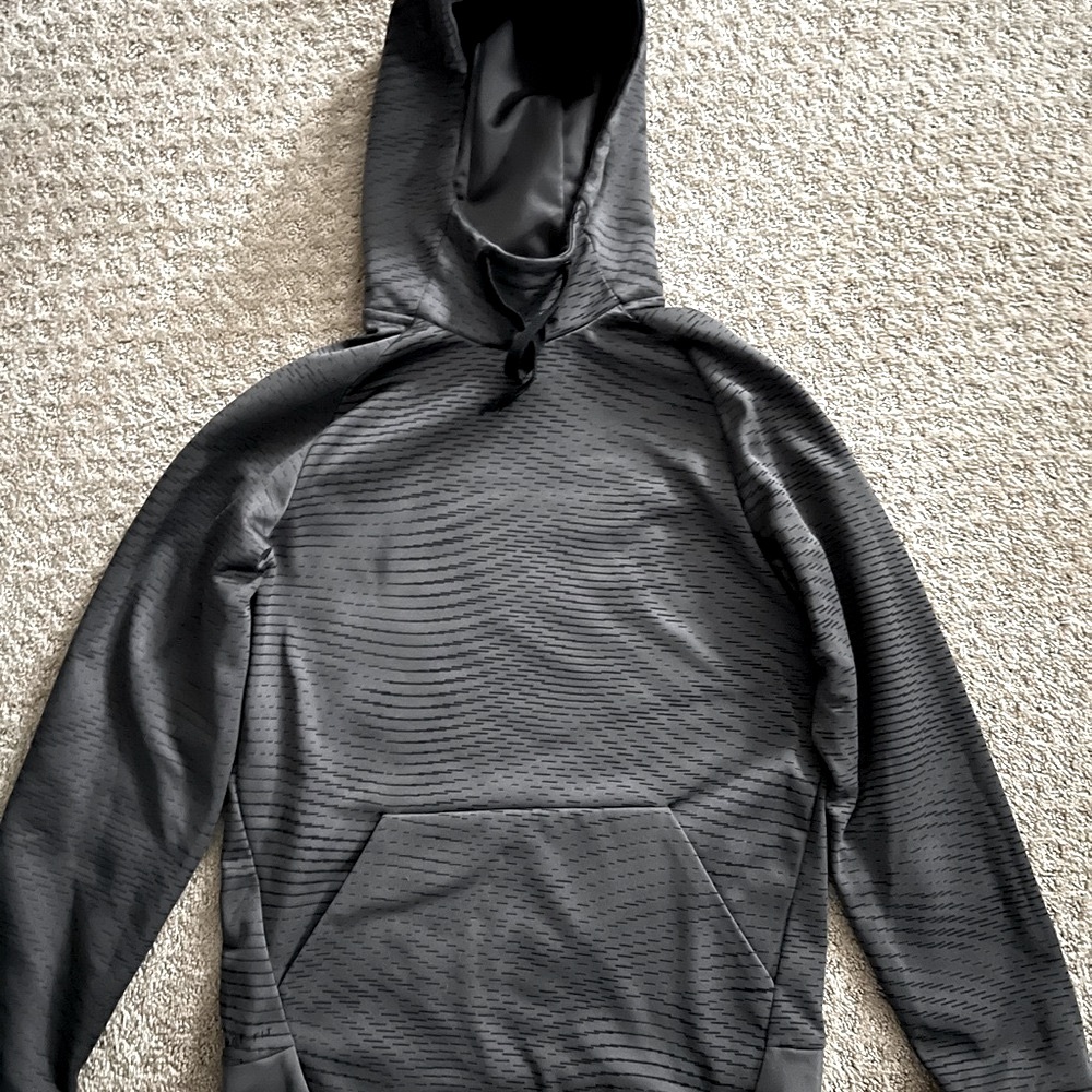 Nike Men’s small hoodie. Perfect condition!!